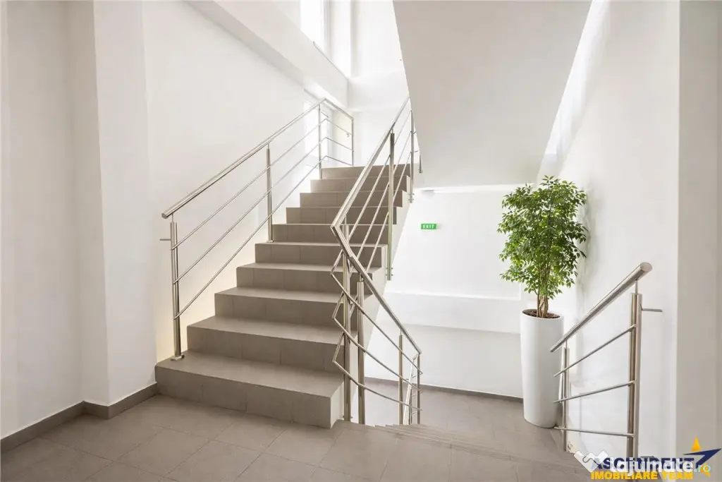 Spatiu comercial nou, acces facil, componenta si dotari apre - Brasov (Brasov)