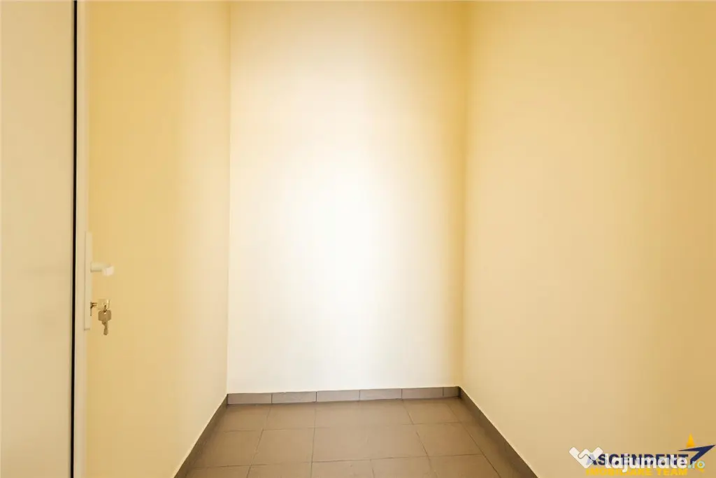 Spatiu comercial nou, acces facil, componenta si dotari apre - Brasov (Brasov)