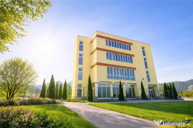 Spatiu comercial nou, acces facil, componenta si dotari apre - Brasov (Brasov)