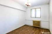 Dristor 3 camere lângă Mc Donald’s, 2 băi cu geam, decomandat, bucatarie 10 mp