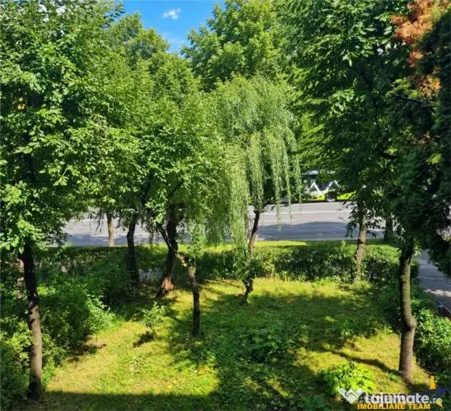 Apartament 3camere, etaj 1, terasa, boxa, oportunitate perso - Brasov (Brasov)