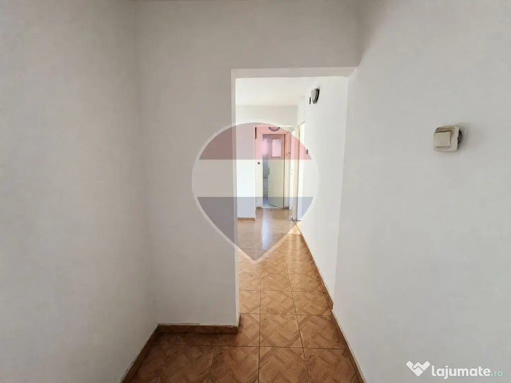 Apartament de vânzare 3 camere decomandat Voluntari - Voluntari (Bucuresti-Ilfov)