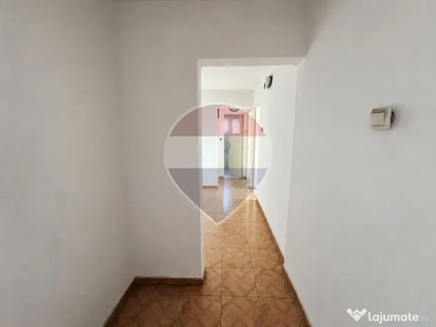 Apartament de vânzare 3 camere decomandat Voluntari - Voluntari (Bucuresti-Ilfov)