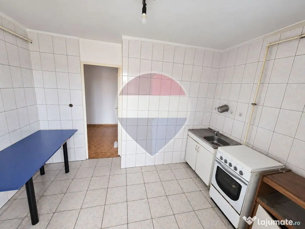 Apartament de vânzare 3 camere decomandat Voluntari - Voluntari (Bucuresti-Ilfov)