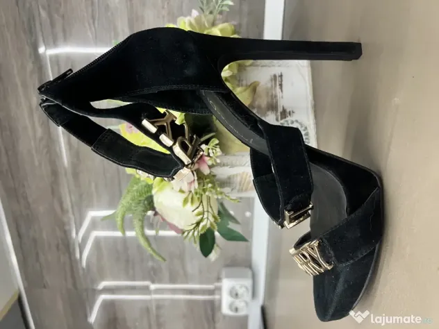Sandale Jeffrey Campbell