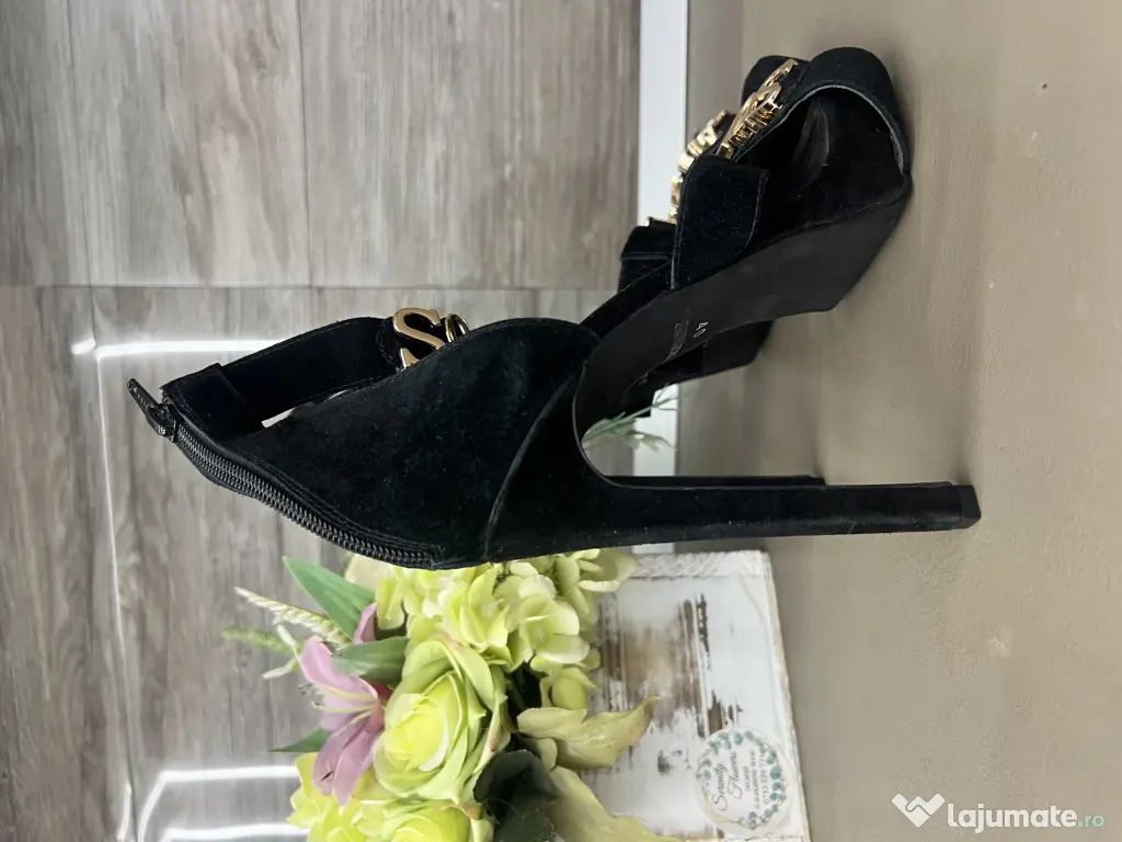Sandale Jeffrey Campbell