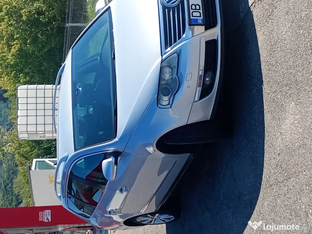 Volkswagen Passat R-Line cînd.