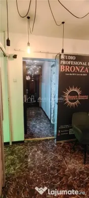 Spa#539;iu Comercial cu Vad Intens Ideal Saloane Servicii.
