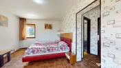 Pensiune în funcțiune | 10 camere | Teren 4.000 mp | Brădet – Săcele 