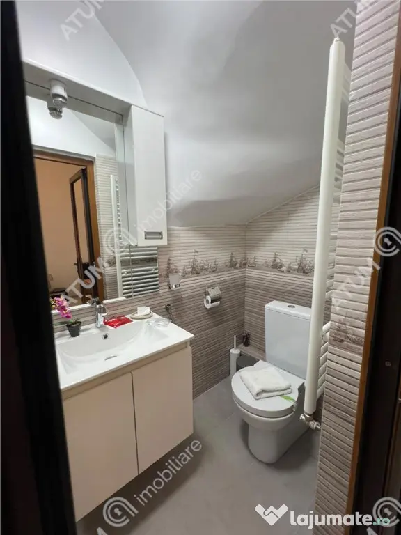 Pensiune 4 camere 4 bai zona istorica Sibiu - Sibiu (Sibiu)