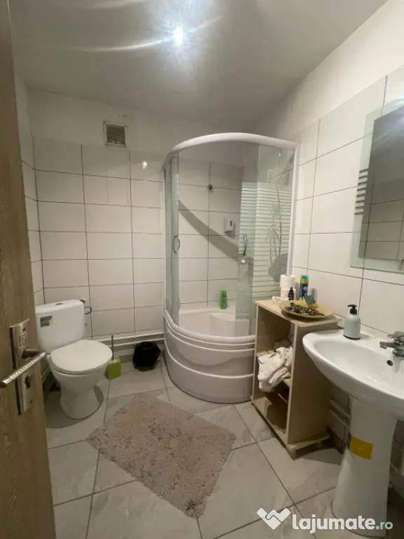 Casa 6 camere, 197 mp utili, P+1+M, teren 350 mp, Craiova, a - Craiova (Dolj)