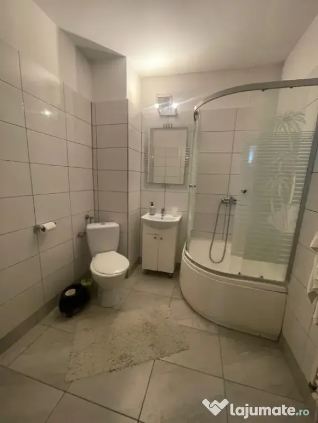 Casa 6 camere, 197 mp utili, P+1+M, teren 350 mp, Craiova, a - Craiova (Dolj)