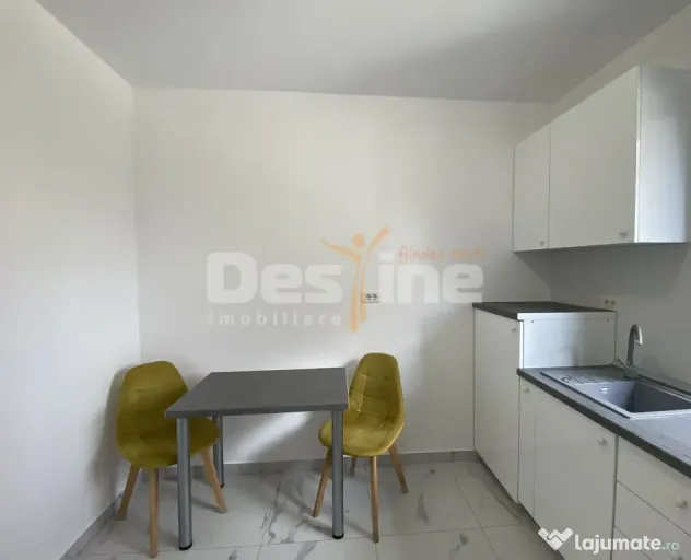 Garsoniera lux cu balcon si loc de parcare inclus, cu bariera, Coresi - Brasov (Brasov)