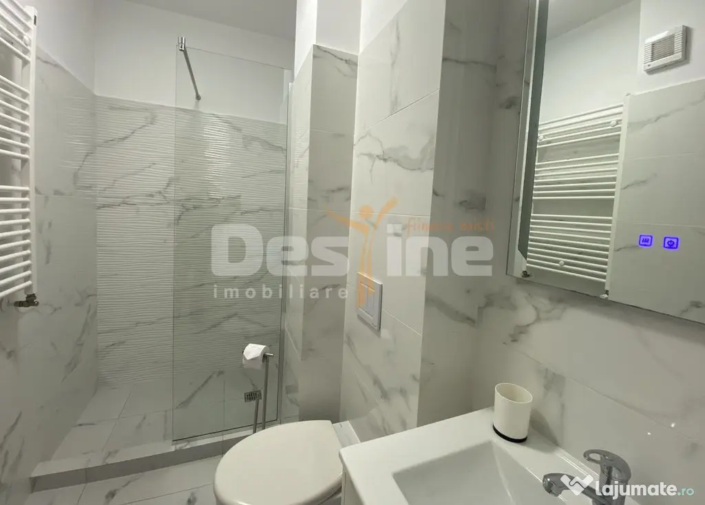 Garsoniera lux cu balcon si loc de parcare inclus, cu bariera, Coresi - Brasov (Brasov)