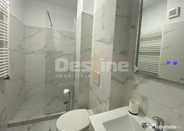 Garsoniera lux cu balcon si loc de parcare inclus, cu bariera, Coresi - Brasov (Brasov)
