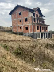 Casă de vânzare în Sâncraiu de Mureș – 6 apartamente,