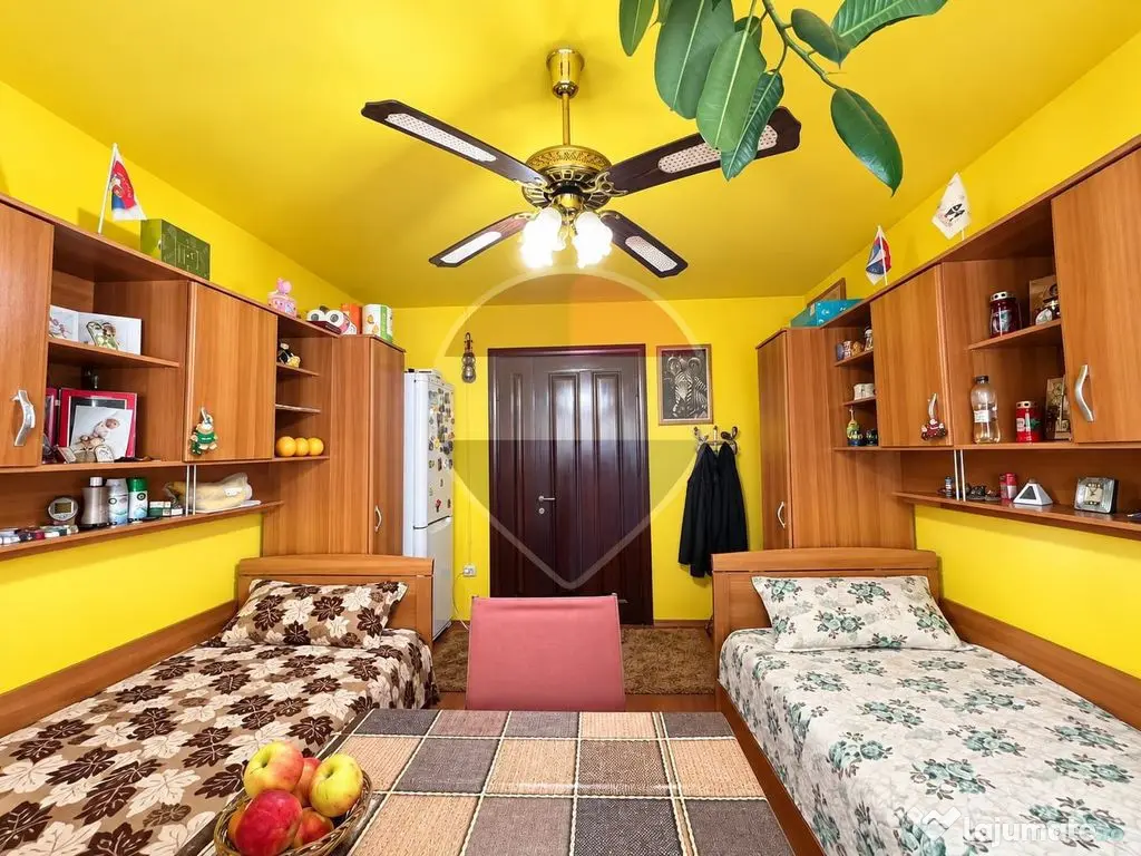 GARSONIERĂ TIP CAMERĂ DE CĂMIN | TRACTORUL | 21 MP | MOBILATĂ - Brasov (Brasov)