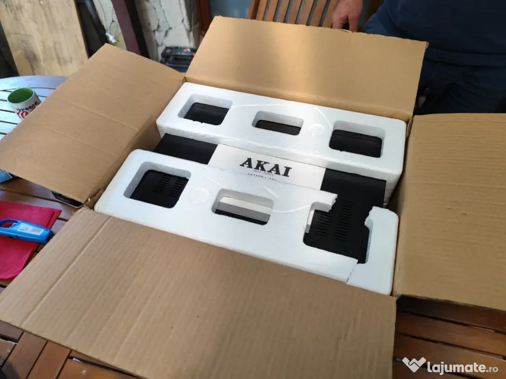 Amplificator Akai AS110RA-320(5.1 Channel audio&radio amplifier) și Sistem 5.1 Genius
