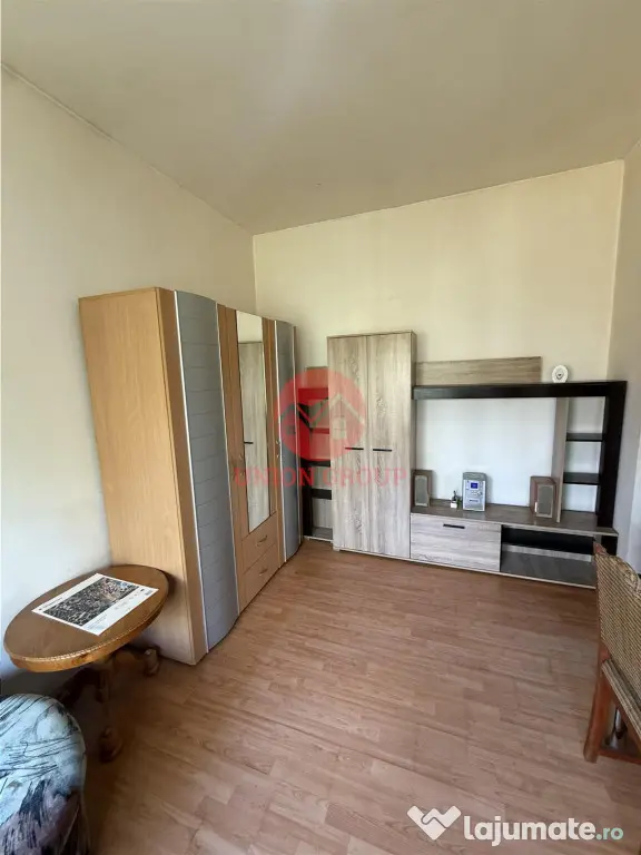 Garsoniera Spatioasa de | Zona Poarta 6 - Constanta (Constanta)