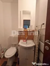 Apartament 3 camere de vanzare 