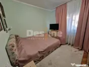 Apartament 3 camere de vanzare 