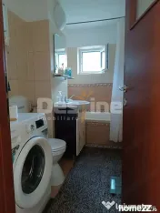 Apartament 3 camere de vanzare 