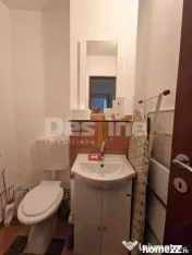 Apartament 3 camere de vanzare 