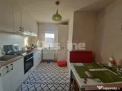 Apartament 3 camere de vanzare 