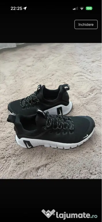 Adidași Nike