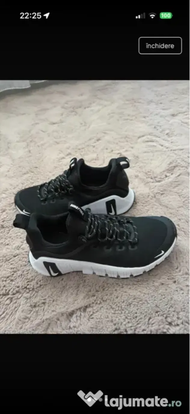 Adidași Nike