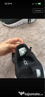 Adidași Nike