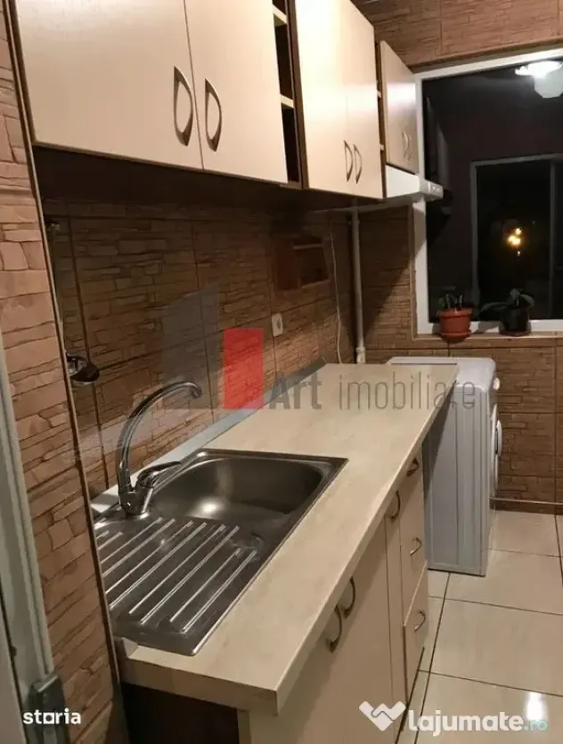 Vânzare apartament 3 camere Bd. Obregia - Turnu Măgurele - Bucuresti (Bucuresti-Ilfov)