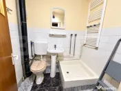 Apartament cu 4 camere decomandate, etaj 1, cu garaj inclus
