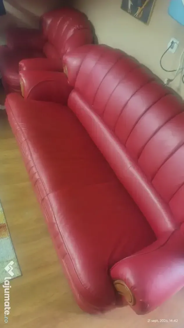 Canapea extensibila+2 fotolii preț fix