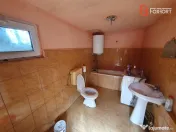 Casa de vanzare cu 3 camere | Necesita renovare - Deta 