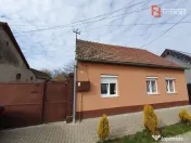 Casa de vanzare cu 3 camere | Necesita renovare - Deta 