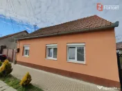 Casa de vanzare cu 3 camere | Necesita renovare - Deta 