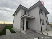Duplex cu 4 camere de vanzare in localitatea Giroc 