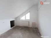 Apartament spectaculos cu 4 camere, pe doua niveluri in Giro 