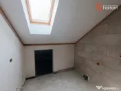 Apartament spectaculos cu 4 camere, pe doua niveluri in Giro 