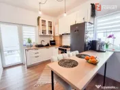 Casa tip duplex cu 3 camere de vanzare in Bucovat 