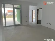 Apartament cu 3 camere si curte de 71 mp - Dumbravita 