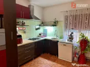 Casa individuala cu 4 camere si teren de 600 mp - Dumbravita 
