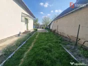 Casa individuala de vanzare cu 7 camere - Recas 