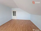 Casa individuala de vanzare cu 7 camere - Recas 