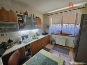 Casa Individuala cu functiune mixta (locuinta + afacere) - B 
