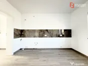Casa individuala cu 4 camere, situata la drum asfaltat in Sa 