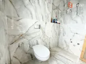 Casa individuala cu 4 camere, situata la drum asfaltat in Sa 