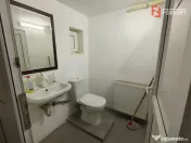 Spatiu comercial cu 3 incaperi de inchiriat in zona Spitalul 