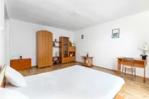 Apartament Zorilor UMF cu 1 camera, bloc dupa 2000, etaj 2
